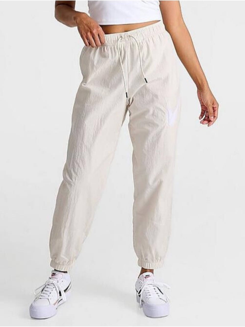 Women's Nike Mid Rise Swoosh Woven Cuffed Track Pants DM6183-104